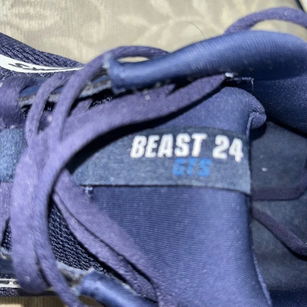 Brooks Beast GTS 24 Mens Running Shoes Navy Blue White Stability Sneakers Size15